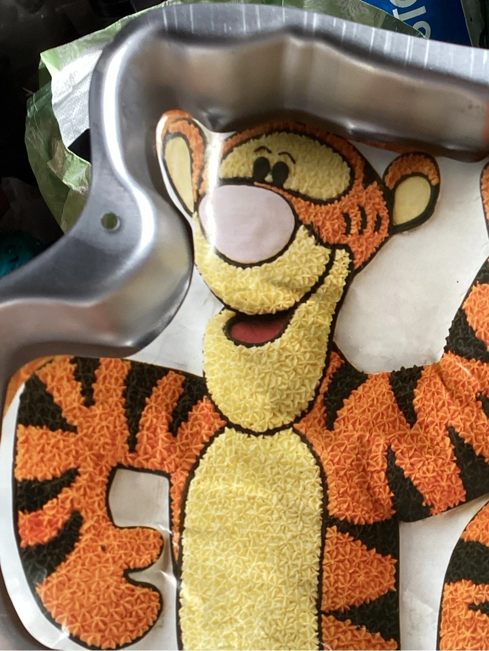 Vintage Wilton Tigger Cake Pan 2105-3001 with instructions Disney